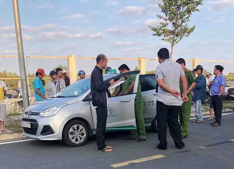 Cà Mau: Tài xế taxi bị cứa cổ trong đêm - Ảnh 1. Cà Mau: Tài xế taxi bị cứa cổ trong đêm - Ảnh 1.