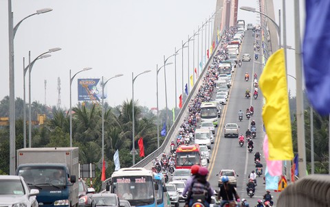 Về quê dịp Tết: Để đường đi bớt gian nan - Ảnh 1. Về quê dịp Tết: Để đường đi bớt gian nan - Ảnh 1.