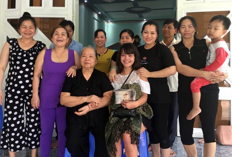 Cuộc trùng phùng xúc động ở xã đảo Long Sơn - Ảnh 6. Cuộc trùng phùng xúc động ở xã đảo Long Sơn - Ảnh 6.
