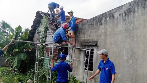 Đội thợ xây... 0 đồng - Ảnh 1. Đội thợ xây... 0 đồng - Ảnh 1.