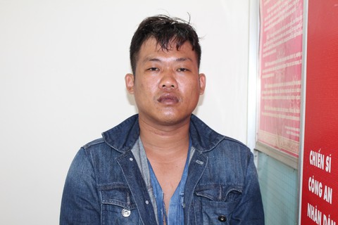 Giả làm khách du lịch trộm tiền công đức của chùa - Ảnh 1. Giả làm khách du lịch trộm tiền công đức của chùa - Ảnh 1.
