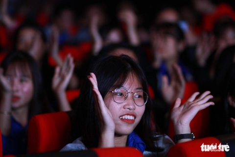 Chiến sĩ Vùng 3 hải quân cháy hết mình với Mùa xuân biển đảo - Ảnh 2. Chiến sĩ Vùng 3 hải quân cháy hết mình với Mùa xuân biển đảo - Ảnh 2.