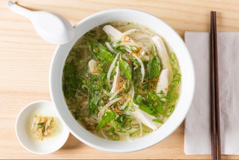 Bánh tráng nướng Đà Lạt lên trang ẩm thực nổi tiếng của Mỹ - Ảnh 3. Bánh tráng nướng Đà Lạt lên trang ẩm thực nổi tiếng của Mỹ - Ảnh 3.