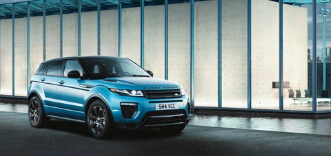 Land Rover Việt Nam ưu đãi lớn khi mua xe chơi Tết - Ảnh 1. Land Rover Việt Nam ưu đãi lớn khi mua xe chơi Tết - Ảnh 1.