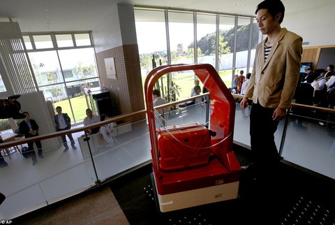 Khách sạn sa thải hơn 100 nhân viên robot vì... ăn hại - Ảnh 6. Khách sạn sa thải hơn 100 nhân viên robot vì... ăn hại - Ảnh 6.