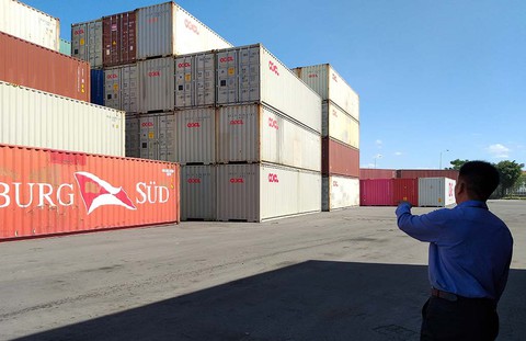 Container ứ đọng vì thông tư, doanh nghiệp lãnh đủ - Ảnh 2. Container ứ đọng vì thông tư, doanh nghiệp lãnh đủ - Ảnh 2.