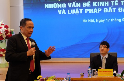 Còn lỗ hổng về bán chỉ định đất công không đấu giá đất - Ảnh 1. Còn lỗ hổng về bán chỉ định đất công không đấu giá đất - Ảnh 1.