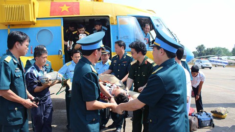Những người lính bay không có giao thừa - Ảnh 1. Những người lính bay không có giao thừa - Ảnh 1.