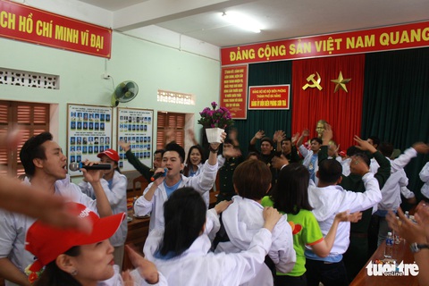 Nghe Tổ quốc gọi tên mình bằng tiếng sóng Hoàng Sa, Trường Sa - Ảnh 1. Nghe Tổ quốc gọi tên mình bằng tiếng sóng Hoàng Sa, Trường Sa - Ảnh 1.