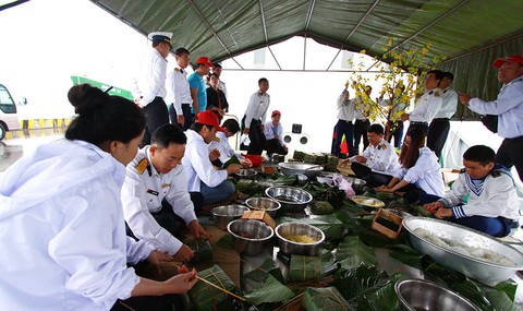 Mùa xuân Biển đảo lần thứ 8: Gọi tên Hoàng Sa bên bờ Biển Đông - Ảnh 1. Mùa xuân Biển đảo lần thứ 8: Gọi tên Hoàng Sa bên bờ Biển Đông - Ảnh 1.