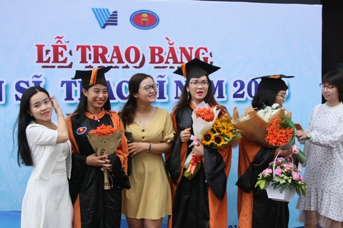 ĐH Quốc gia TP.HCM không tuyển sinh liên thông trung cấp, cao đẳng lên thạc sĩ - Ảnh 1. ĐH Quốc gia TP.HCM không tuyển sinh liên thông trung cấp, cao đẳng lên thạc sĩ - Ảnh 1.