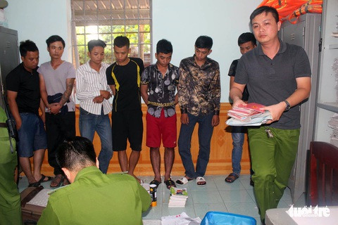 Đồng Nai: tạm giữ 8 đối tượng hoạt động tín dụng đen - Ảnh 1. Đồng Nai: tạm giữ 8 đối tượng hoạt động tín dụng đen - Ảnh 1.