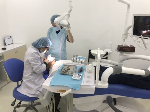 Nhộn nhịp làm đẹp răng đón tết - Ảnh 4. Nhộn nhịp làm đẹp răng đón tết - Ảnh 4.