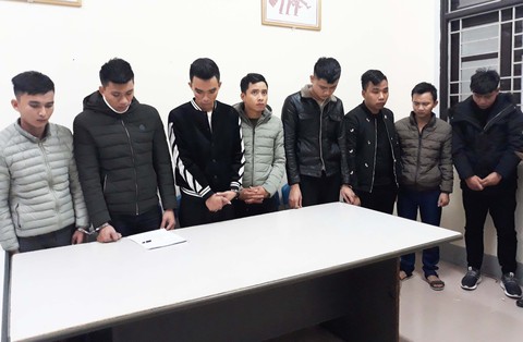 Bắt nhóm thanh niên rao bán số lô, đề chiếm đoạt tiền tỉ - Ảnh 1. Bắt nhóm thanh niên rao bán số lô, đề chiếm đoạt tiền tỉ - Ảnh 1.