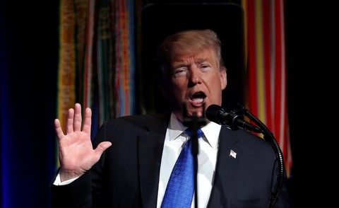 Chủ tịch Hạ viện Mỹ muốn có máy bay đi công du, ông Trump nói không - Ảnh 1. Chủ tịch Hạ viện Mỹ muốn có máy bay đi công du, ông Trump nói không - Ảnh 1.