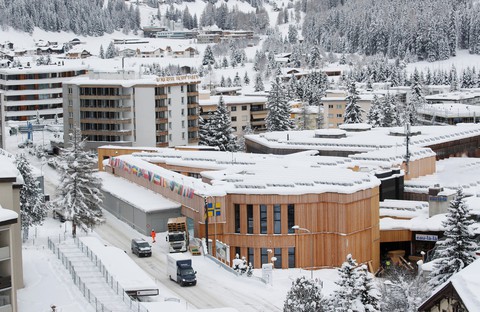 Mỹ hủy dự Diễn đàn kinh tế thế giới Davos, dồn sức lo ‘chính phủ đóng cửa’ - Ảnh 2. Mỹ hủy dự Diễn đàn kinh tế thế giới Davos, dồn sức lo ‘chính phủ đóng cửa’ - Ảnh 2.