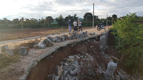 Nguyên trưởng Phòng Tài nguyên môi trường TP Pleiku bị cách chức trong Đảng - Ảnh 1. Nguyên trưởng Phòng Tài nguyên môi trường TP Pleiku bị cách chức trong Đảng - Ảnh 1.