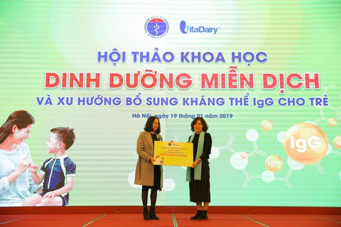 Vitadairy – Bổ sung kháng khể IgG từ sữa non của bò với hàm lượng chuẩn khoa học vào sản phẩm - Ảnh 1. Vitadairy – Bổ sung kháng khể IgG từ sữa non của bò với hàm lượng chuẩn khoa học vào sản phẩm - Ảnh 1.