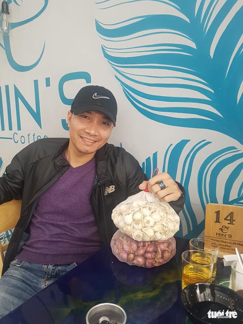 Giải cứu tỏi Lý Sơn với mỗi ký giá 60.000 đồng - Ảnh 3. Giải cứu tỏi Lý Sơn với mỗi ký giá 60.000 đồng - Ảnh 3.