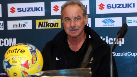 HLV Alfred Riedl: Tuyển VN có nhiều cơ hội hạ Jordan - Ảnh 1. HLV Alfred Riedl: Tuyển VN có nhiều cơ hội hạ Jordan - Ảnh 1.