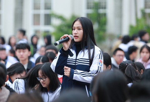 Học nghề và đại học, lương bên nào cao hơn? - Ảnh 1. Học nghề và đại học, lương bên nào cao hơn? - Ảnh 1.