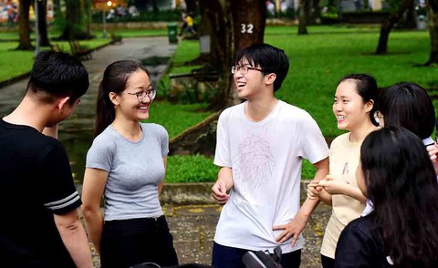 Hãy cười và sống vui vẻ để kéo dài tuổi thọ - Ảnh 1. Hãy cười và sống vui vẻ để kéo dài tuổi thọ - Ảnh 1.