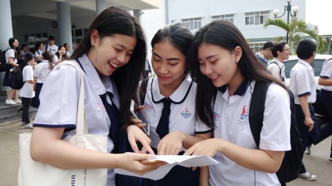 Bộ GD-ĐT: Năm 2019 sẽ giảm áp lực thi THPT quốc gia và tuyển sinh - Ảnh 1. Bộ GD-ĐT: Năm 2019 sẽ giảm áp lực thi THPT quốc gia và tuyển sinh - Ảnh 1.