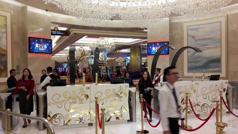 Người Việt vào casino Phú Quốc phải có giấy chứng minh thu nhập 10 triệu đồng - Ảnh 1. Người Việt vào casino Phú Quốc phải có giấy chứng minh thu nhập 10 triệu đồng - Ảnh 1.