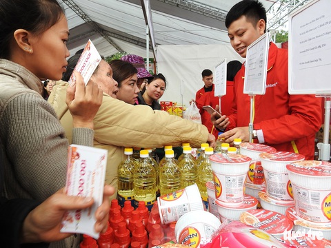 Rộn ràng Tết 0 đồng trong ngày hội “Xuân yêu thương” - Ảnh 3. Rộn ràng Tết 0 đồng trong ngày hội “Xuân yêu thương” - Ảnh 3.
