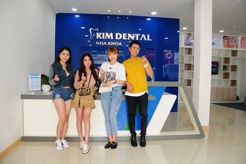 Tự tin hơn với hàm răng trắng đẹp - Ảnh 2. Tự tin hơn với hàm răng trắng đẹp - Ảnh 2.