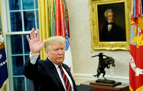 Ông Trump thỏa hiệp thất bại với phe Dân chủ - Ảnh 1. Ông Trump thỏa hiệp thất bại với phe Dân chủ - Ảnh 1.