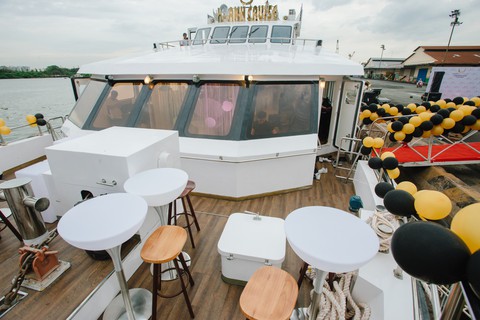 Trải nghiệm đẳng cấp trên du thuyền 4 sao Khanh Cruise - Ảnh 2. Trải nghiệm đẳng cấp trên du thuyền 4 sao Khanh Cruise - Ảnh 2.