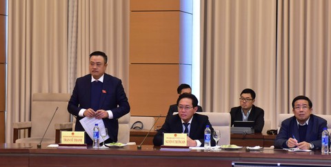 Quyết ngân sách: Hàng năm hay 5 năm đều nhìn tới dầu khí - Ảnh 2. Quyết ngân sách: Hàng năm hay 5 năm đều nhìn tới dầu khí - Ảnh 2.