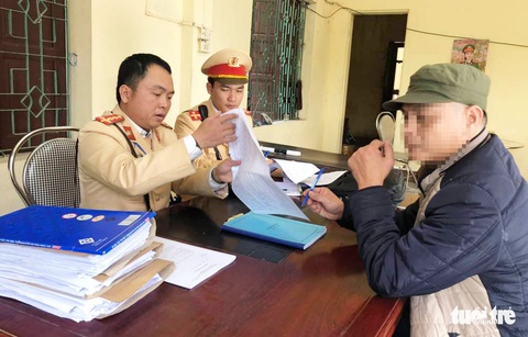 Nghệ An liên tiếp phát hiện tài xế dương tính ma túy - Ảnh 1. Nghệ An liên tiếp phát hiện tài xế dương tính ma túy - Ảnh 1.