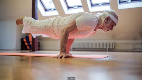 Chúng ta đang sống thọ hơn nhưng đâu là giới hạn? - Ảnh 2. Chúng ta đang sống thọ hơn nhưng đâu là giới hạn? - Ảnh 2.