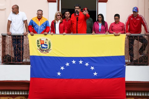 Mỹ công nhận tổng thống lâm thời mới tại Venezuela, biểu tình lan rộng - Ảnh 11. Mỹ công nhận tổng thống lâm thời mới tại Venezuela, biểu tình lan rộng - Ảnh 11.
