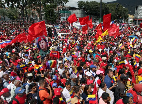 Mỹ công nhận tổng thống lâm thời mới tại Venezuela, biểu tình lan rộng - Ảnh 9. Mỹ công nhận tổng thống lâm thời mới tại Venezuela, biểu tình lan rộng - Ảnh 9.