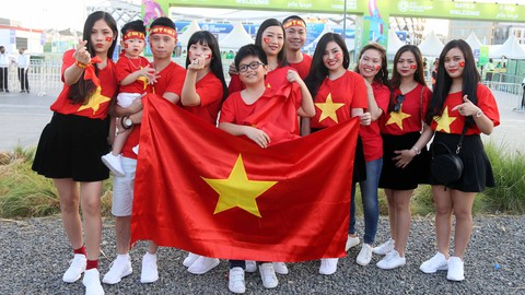 Những chiếc vé nặng tình với đội tuyển - Ảnh 1. Những chiếc vé nặng tình với đội tuyển - Ảnh 1.
