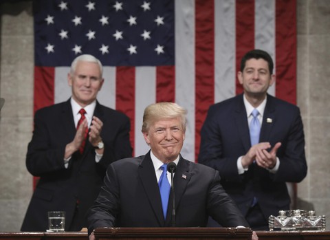 Ông Trump dời ngày đọc thông điệp liên bang - Ảnh 2. Ông Trump dời ngày đọc thông điệp liên bang - Ảnh 2.