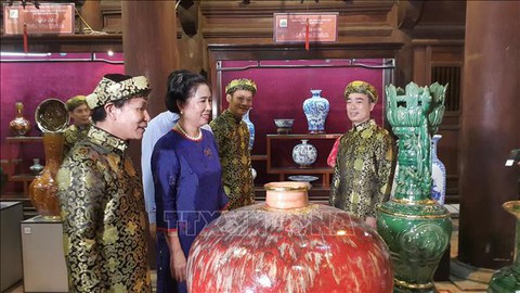 Hội Xuân Kỷ Hợi 2019 tôn vinh gốm và hoa - Ảnh 1. Hội Xuân Kỷ Hợi 2019 tôn vinh gốm và hoa - Ảnh 1.