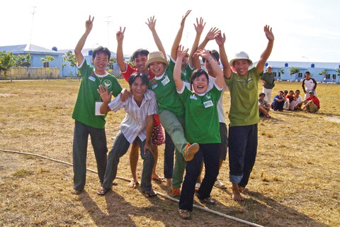 Bốn giao thừa không ở nhà - Ảnh 2. Bốn giao thừa không ở nhà - Ảnh 2.