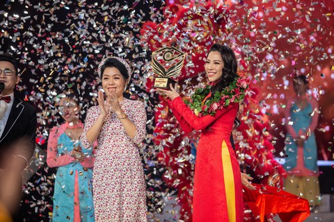Ngô Phương Anh chiến thắng tại Én vàng nghệ sĩ 2018 - Ảnh 1. Ngô Phương Anh chiến thắng tại Én vàng nghệ sĩ 2018 - Ảnh 1.