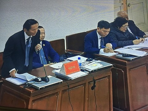 Vũ nhôm xin trả lại hai khu đất vàng - Ảnh 2. Vũ nhôm xin trả lại hai khu đất vàng - Ảnh 2.