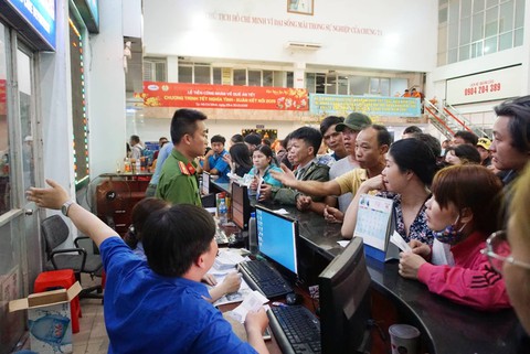 Sáng 29-1, khách mua vé tàu SE22 TP.HCM sẽ lên tàu ở... Bình Thuận - Ảnh 2. Sáng 29-1, khách mua vé tàu SE22 TP.HCM sẽ lên tàu ở... Bình Thuận - Ảnh 2.