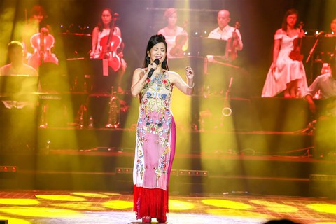 Hồng Nhung, Trọng Tấn, Tùng Dương và Tấn Minh cùng hoài niệm xuân xưa - Ảnh 2. Hồng Nhung, Trọng Tấn, Tùng Dương và Tấn Minh cùng hoài niệm xuân xưa - Ảnh 2.