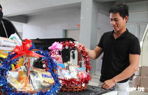 Bà con Việt ở Lào chen nhau về quê, mặc giá vé gấp đôi, gấp ba - Ảnh 8. Bà con Việt ở Lào chen nhau về quê, mặc giá vé gấp đôi, gấp ba - Ảnh 8.