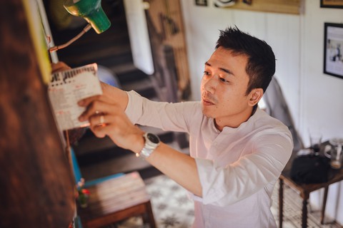 Đỗ Bảo tuổi 40: Suy nghĩ mịn màng hơn, không gồ ghề như thời trẻ - Ảnh 1. Đỗ Bảo tuổi 40: Suy nghĩ mịn màng hơn, không gồ ghề như thời trẻ - Ảnh 1.