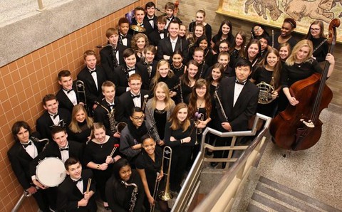 Học bổng lên tới 70%/năm trường Trung học Wisconsin Lutheran High School - Ảnh 1. Học bổng lên tới 70%/năm trường Trung học Wisconsin Lutheran High School - Ảnh 1.