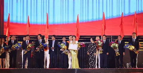 Khép lại 2018 Kim Oanh Real đón nhận nhiều niềm vui lớn - Ảnh 3. Khép lại 2018 Kim Oanh Real đón nhận nhiều niềm vui lớn - Ảnh 3.