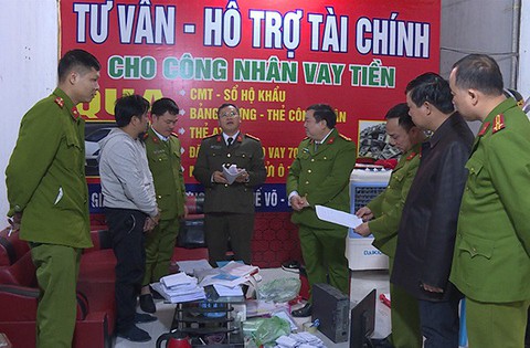 Triệt phá 15 điểm tín dụng đen cho vay lãi cắt cổ tại Bắc Ninh - Ảnh 1. Triệt phá 15 điểm tín dụng đen cho vay lãi cắt cổ tại Bắc Ninh - Ảnh 1.